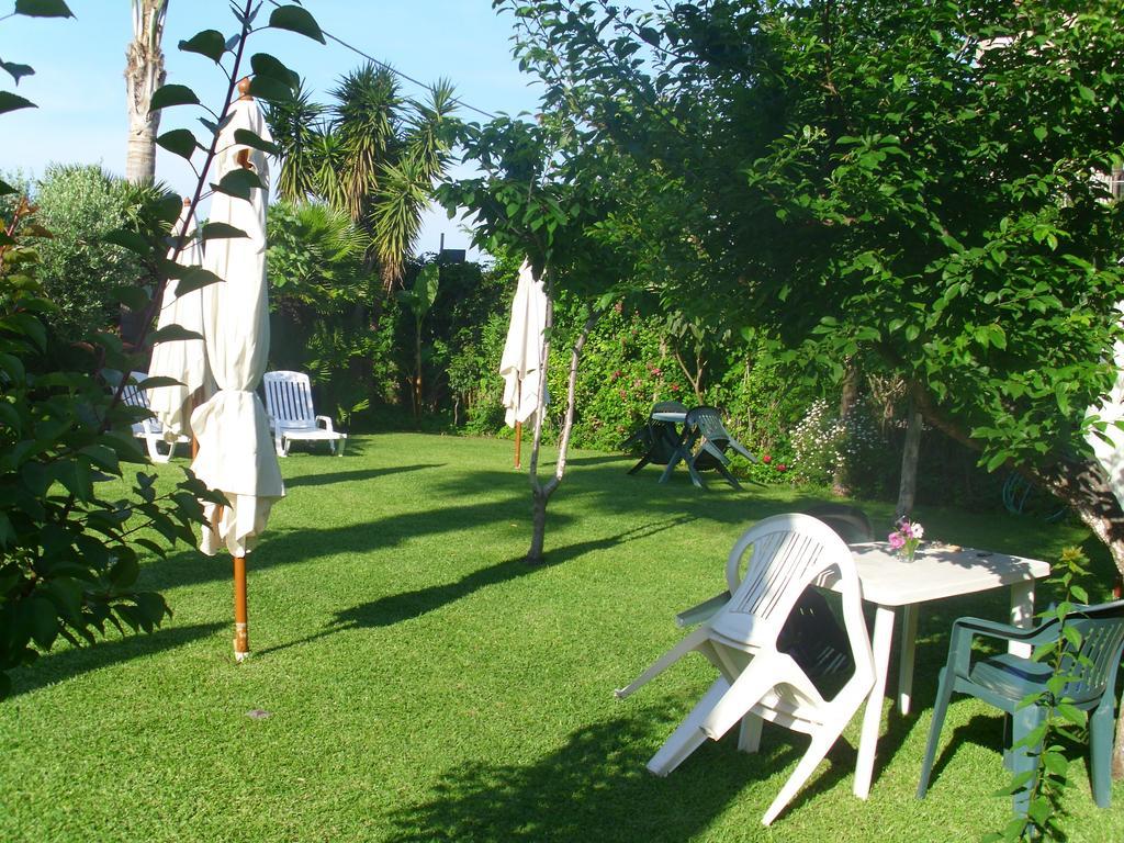 Villa Delle Vacanzeフィウメフレッド・ディ・シチーリア エクステリア 写真