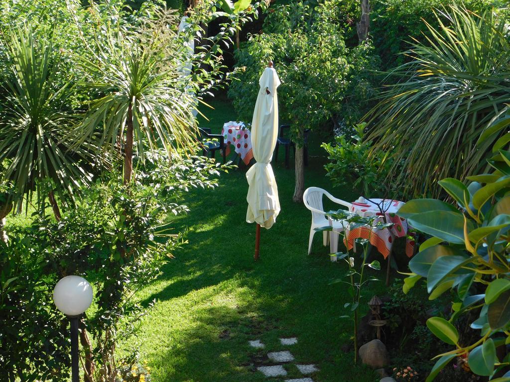 Villa Delle Vacanzeフィウメフレッド・ディ・シチーリア エクステリア 写真