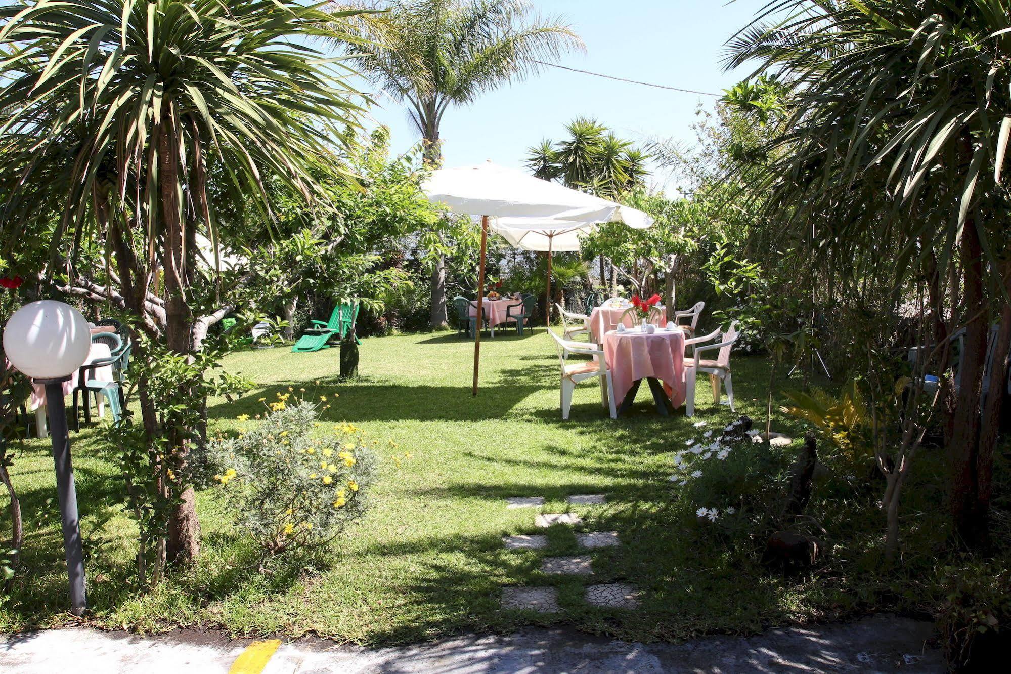 Villa Delle Vacanzeフィウメフレッド・ディ・シチーリア エクステリア 写真